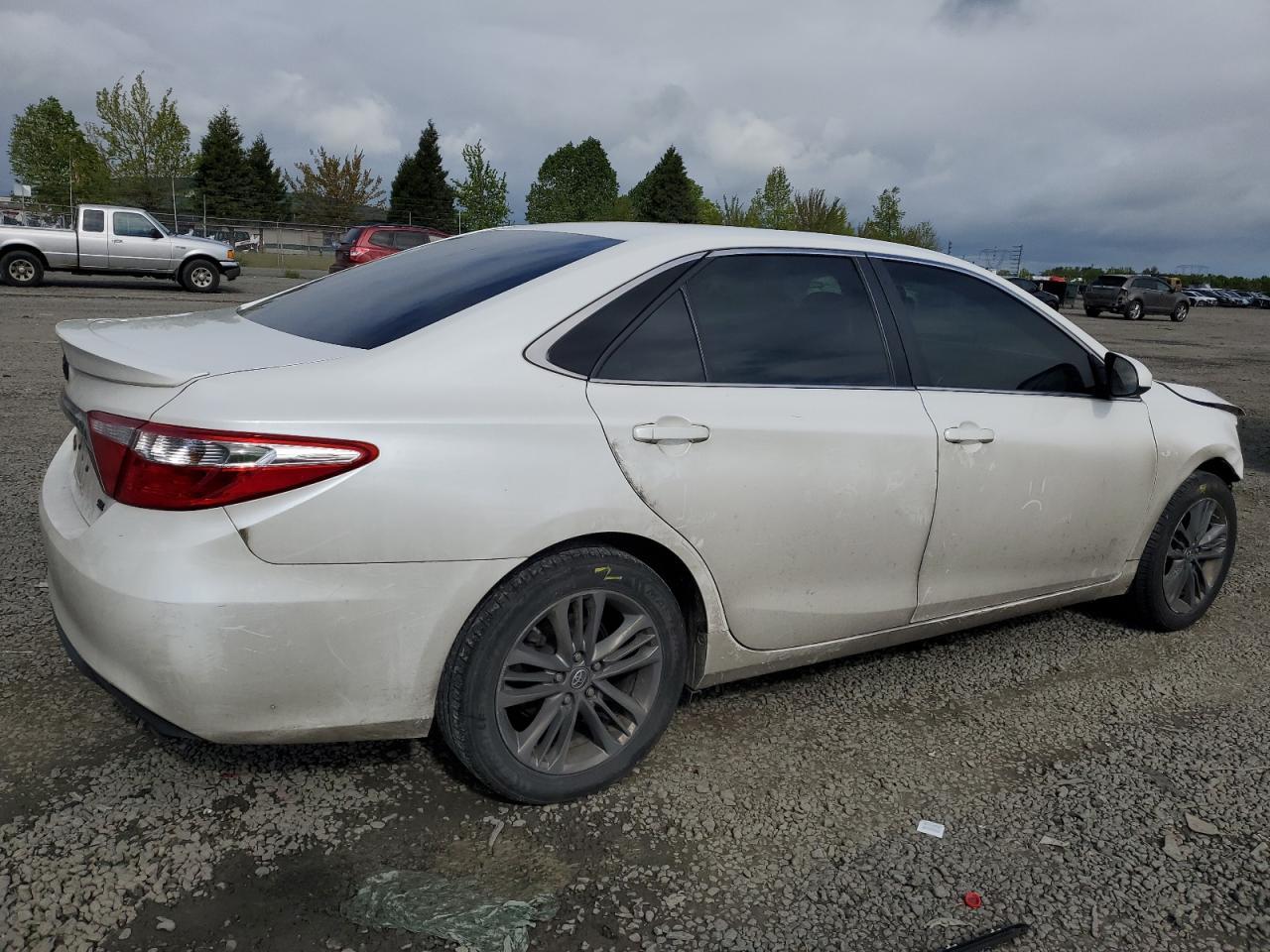2017 TOYOTA CAMRY LE - Image 3