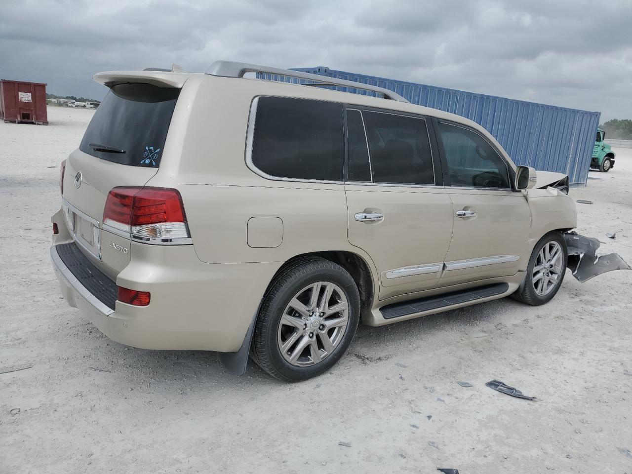 2015 LEXUS LX 570 - Фото 3