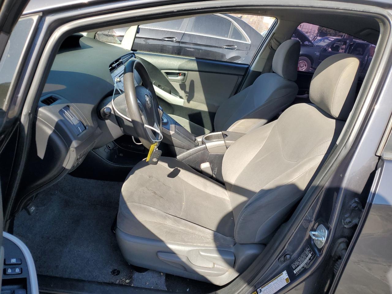 2013 TOYOTA PRIUS - Фото 7