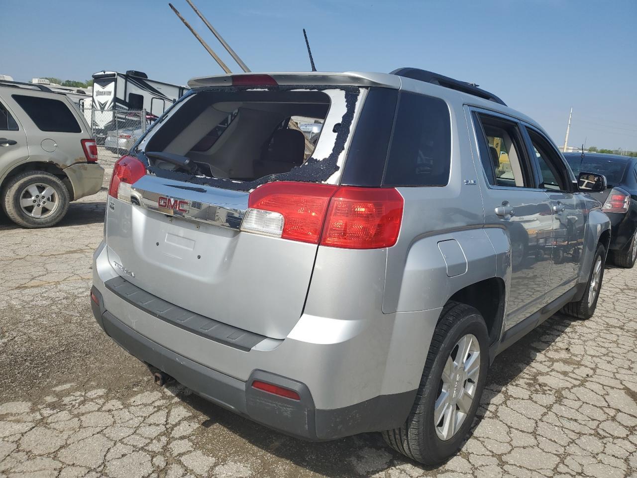 2013 GMC TERRAIN SL - Фото 3