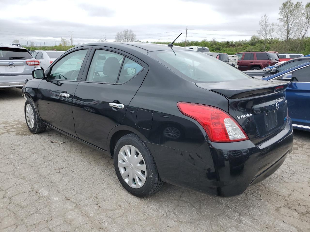 2016 NISSAN VERSA S - Фото 2
