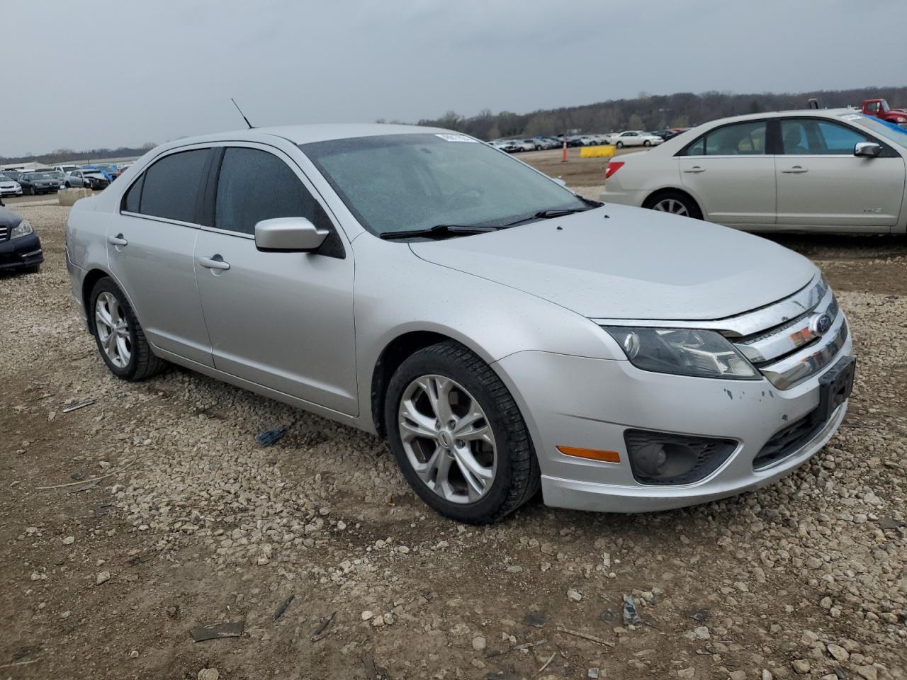 2012 FORD FUSION SE - Image 4
