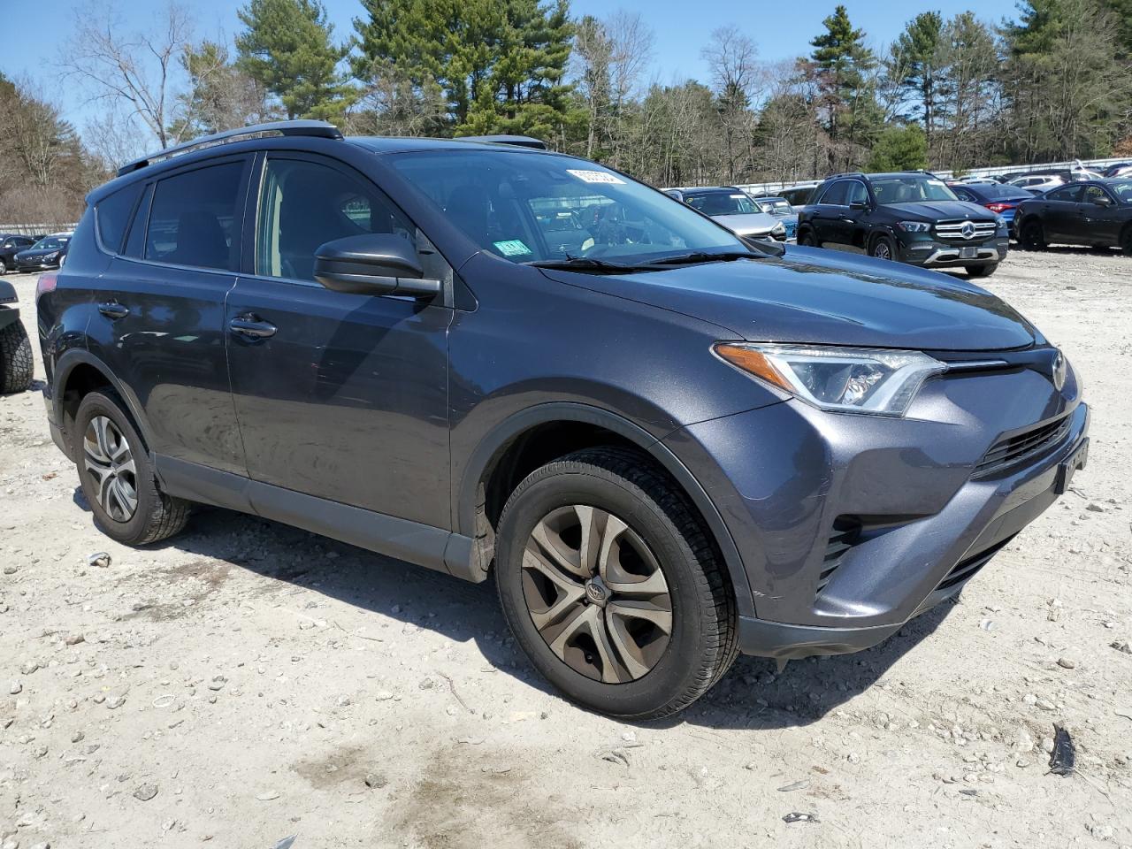 2017 TOYOTA RAV4 LE - Фото 4