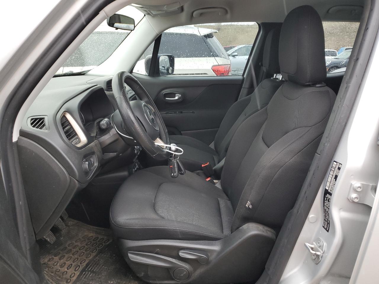 2017 JEEP RENEGADE S - Image 7