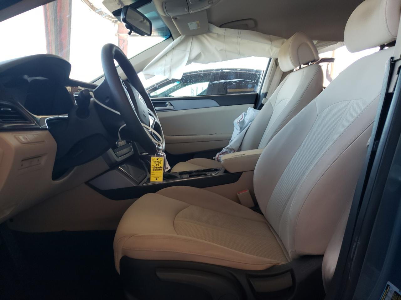 2017 HYUNDAI SONATA SE - Фото 7