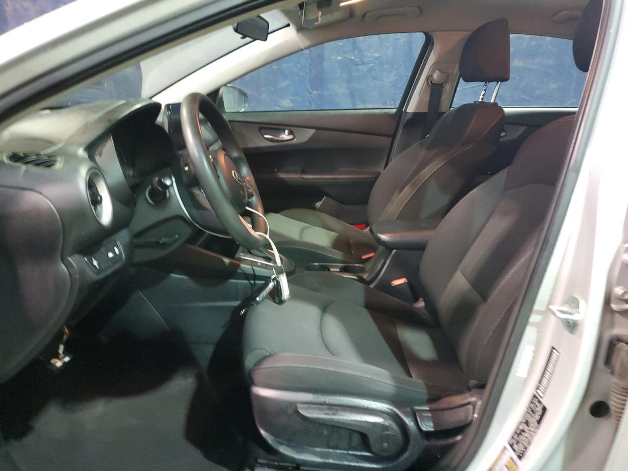 2021 KIA FORTE FE - Image 7