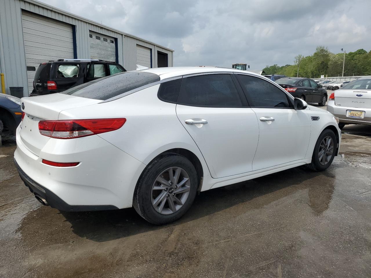 2020 KIA OPTIMA LX - Фото 3