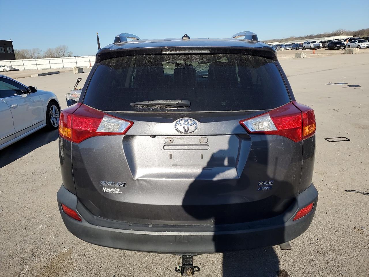 2015 TOYOTA RAV4 XLE - Фото 6