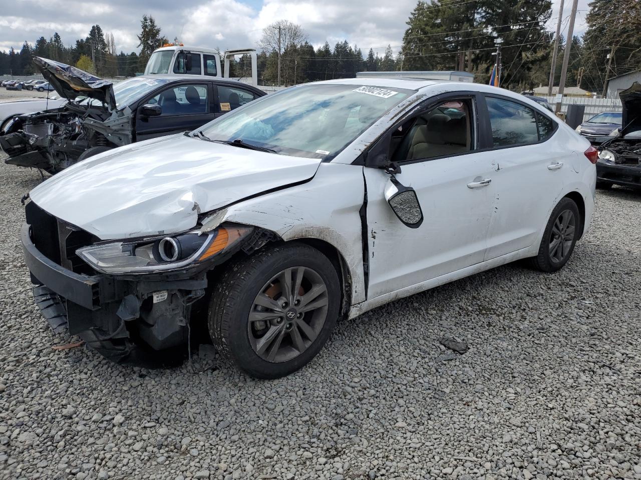 2018 HYUNDAI ELANTRA SE