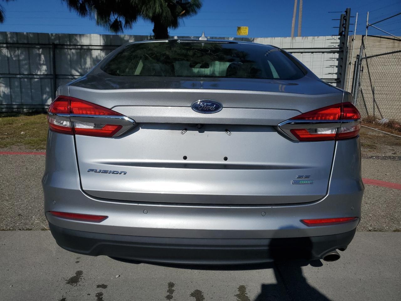 2020 FORD FUSION SE - Фото 6