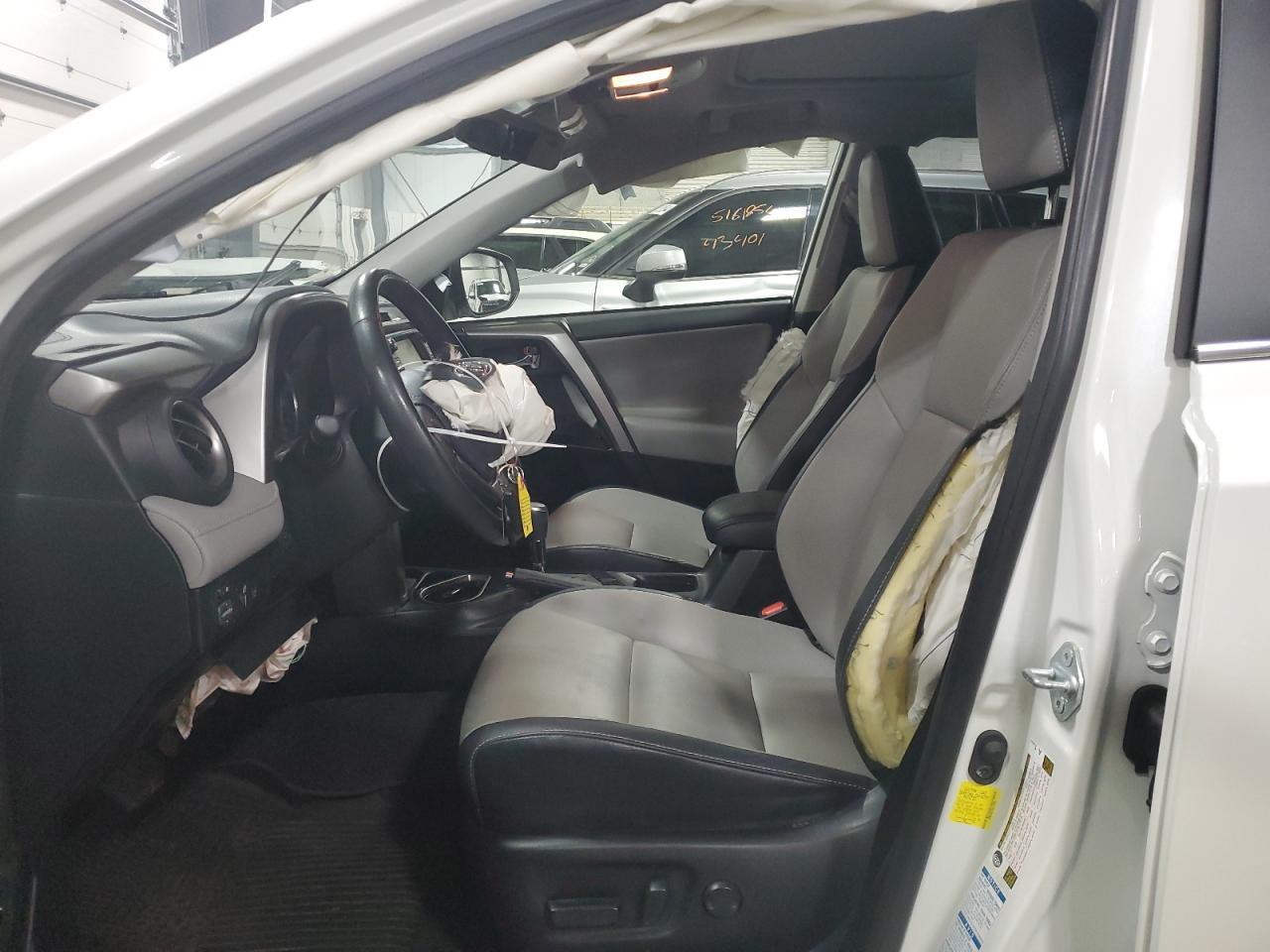 2017 TOYOTA RAV4 HV LI - Фото 7