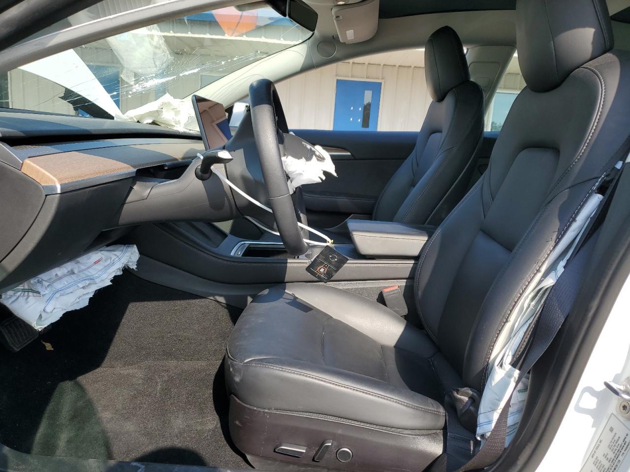2022 TESLA MODEL 3 - Фото 7