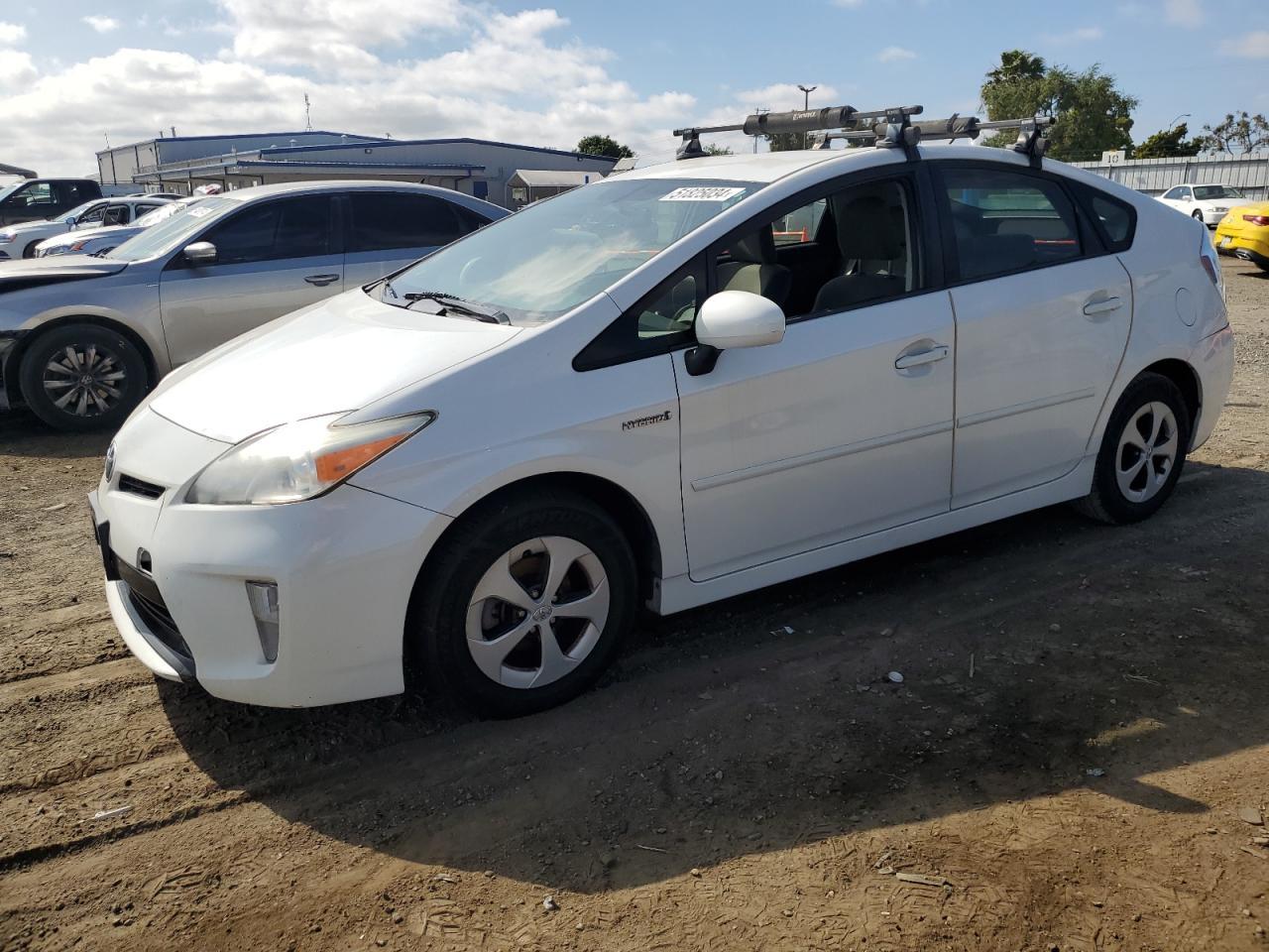 2013 TOYOTA PRIUS car image