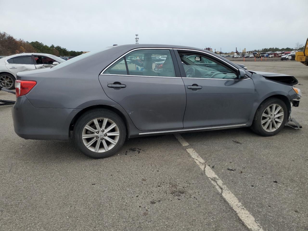 2014 TOYOTA CAMRY L - Image 3