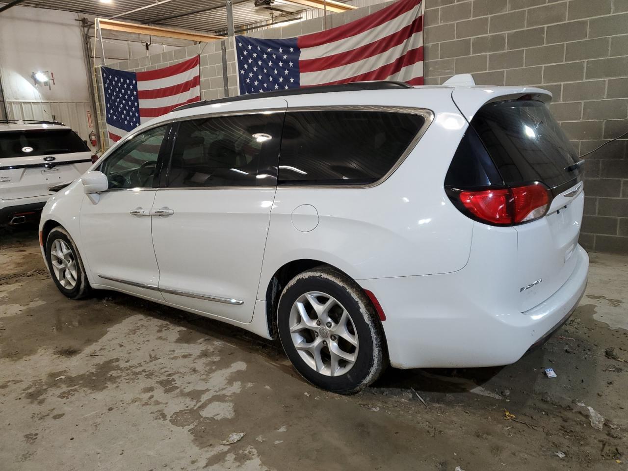2017 CHRYSLER PACIFICA T - Фото 2