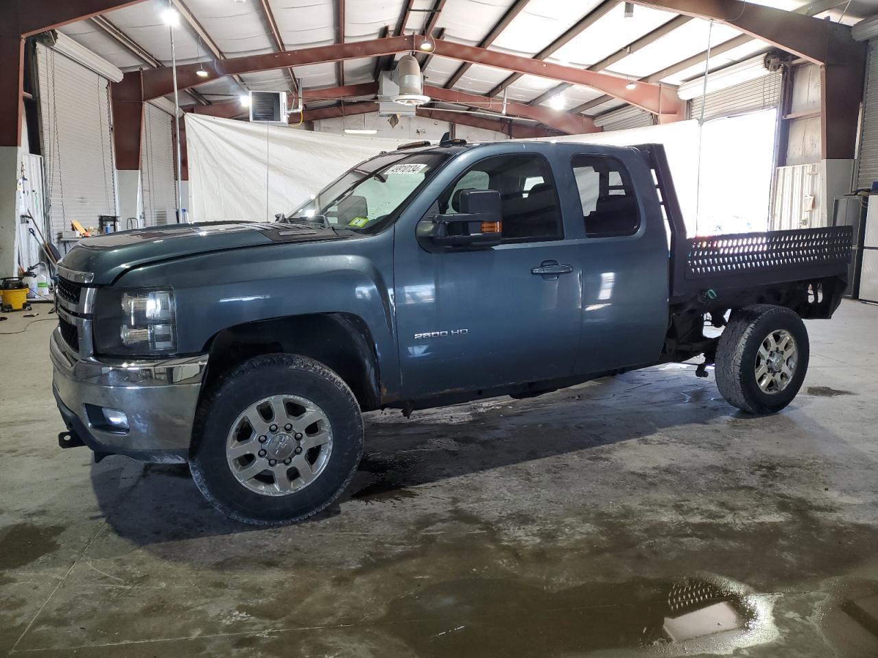 2011 CHEVROLET SILVERADO car image