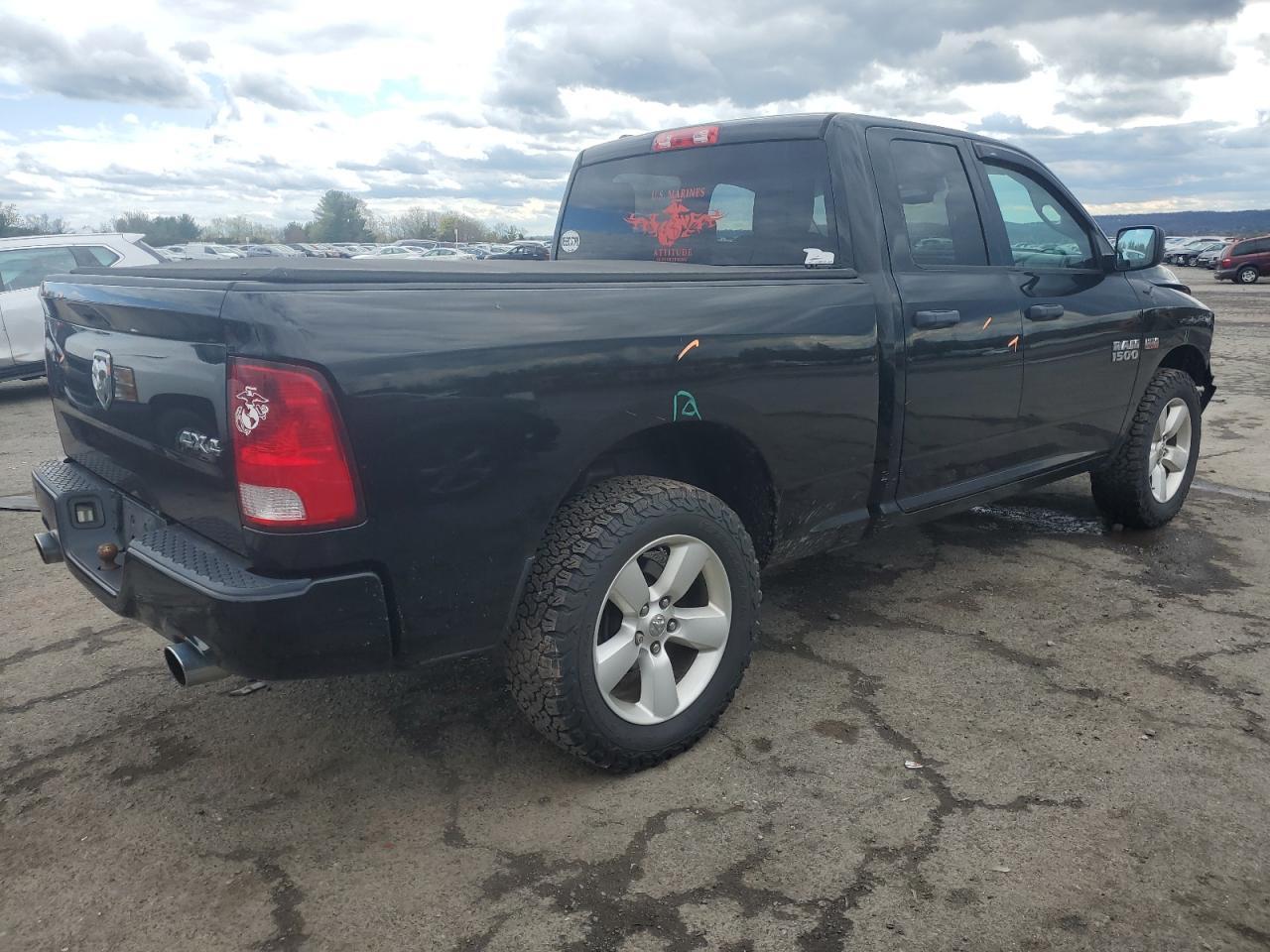 2014 RAM 1500 ST - Фото 3
