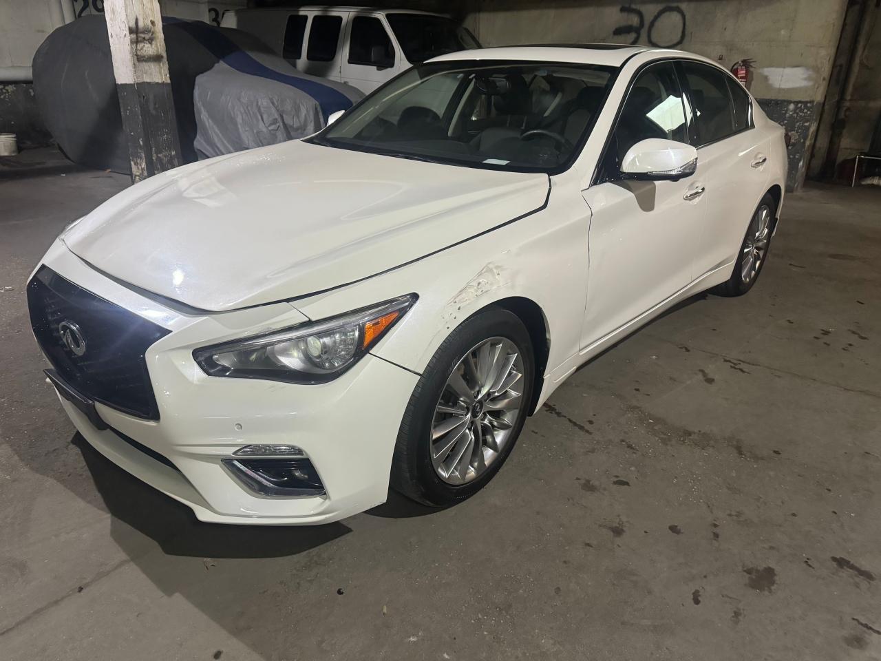 2018 INFINITI Q50 LUXE - Image 2