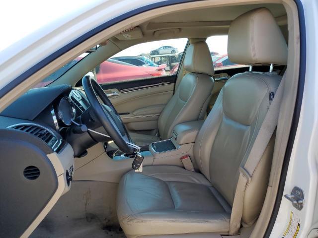 2014 Chrysler 300 - Image 7