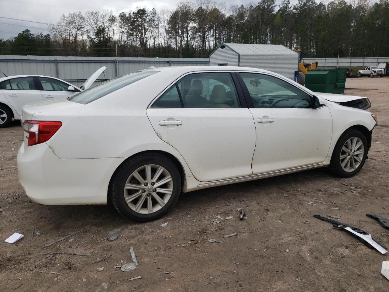 2014 TOYOTA CAMRY L - Фото 3