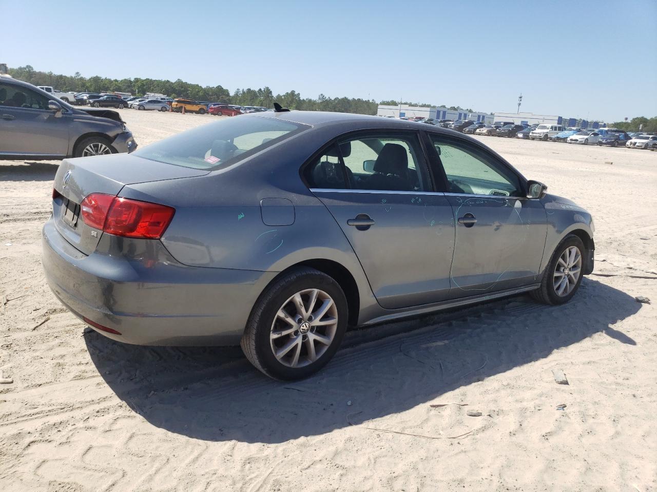2014 VOLKSWAGEN JETTA SE - Image 3