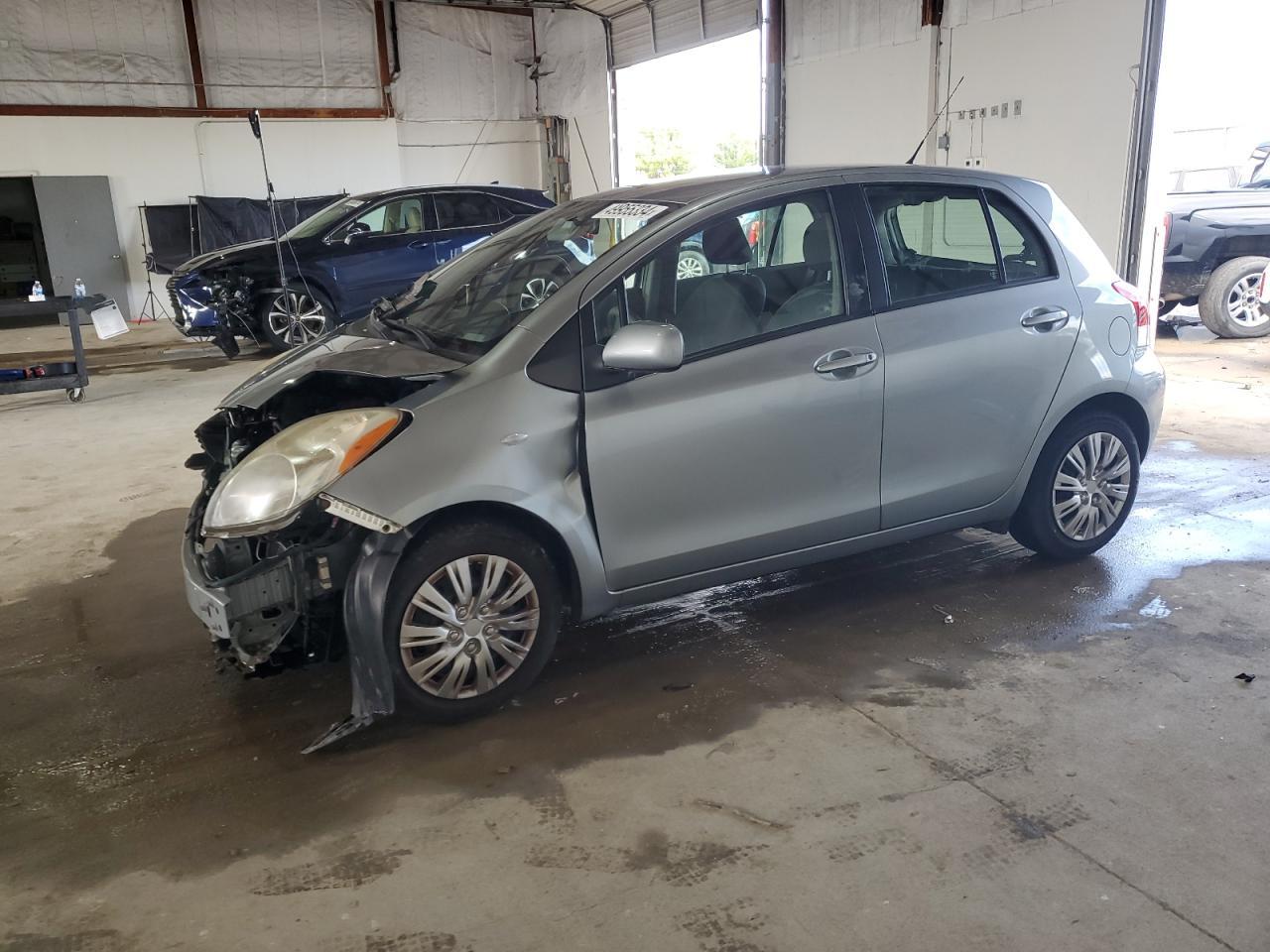 2011 TOYOTA YARIS