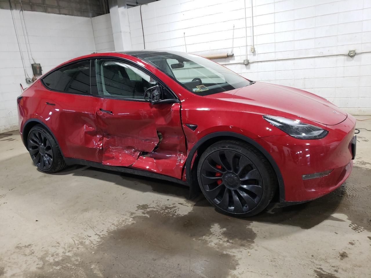 2023 TESLA MODEL Y - Image 4