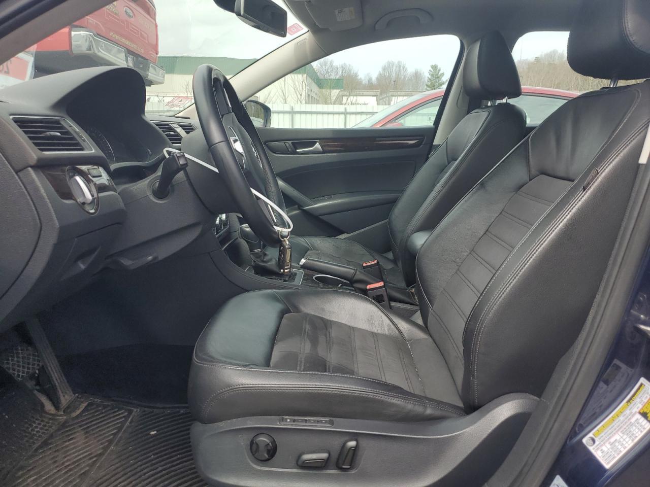 2014 VOLKSWAGEN PASSAT SEL - Image 7