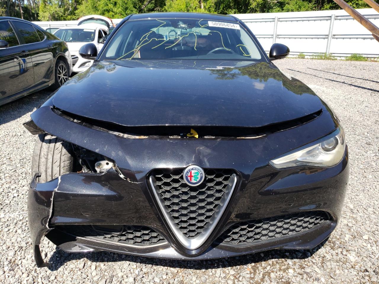 2017 ALFA ROMEO GIULIA - Фото 5