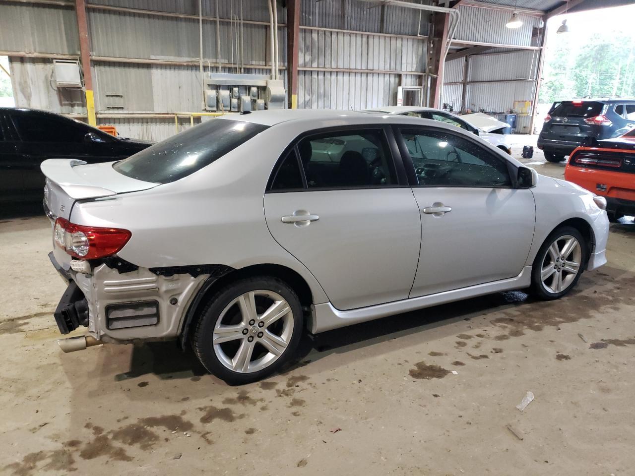 2013 TOYOTA COROLLA BA - Фото 3
