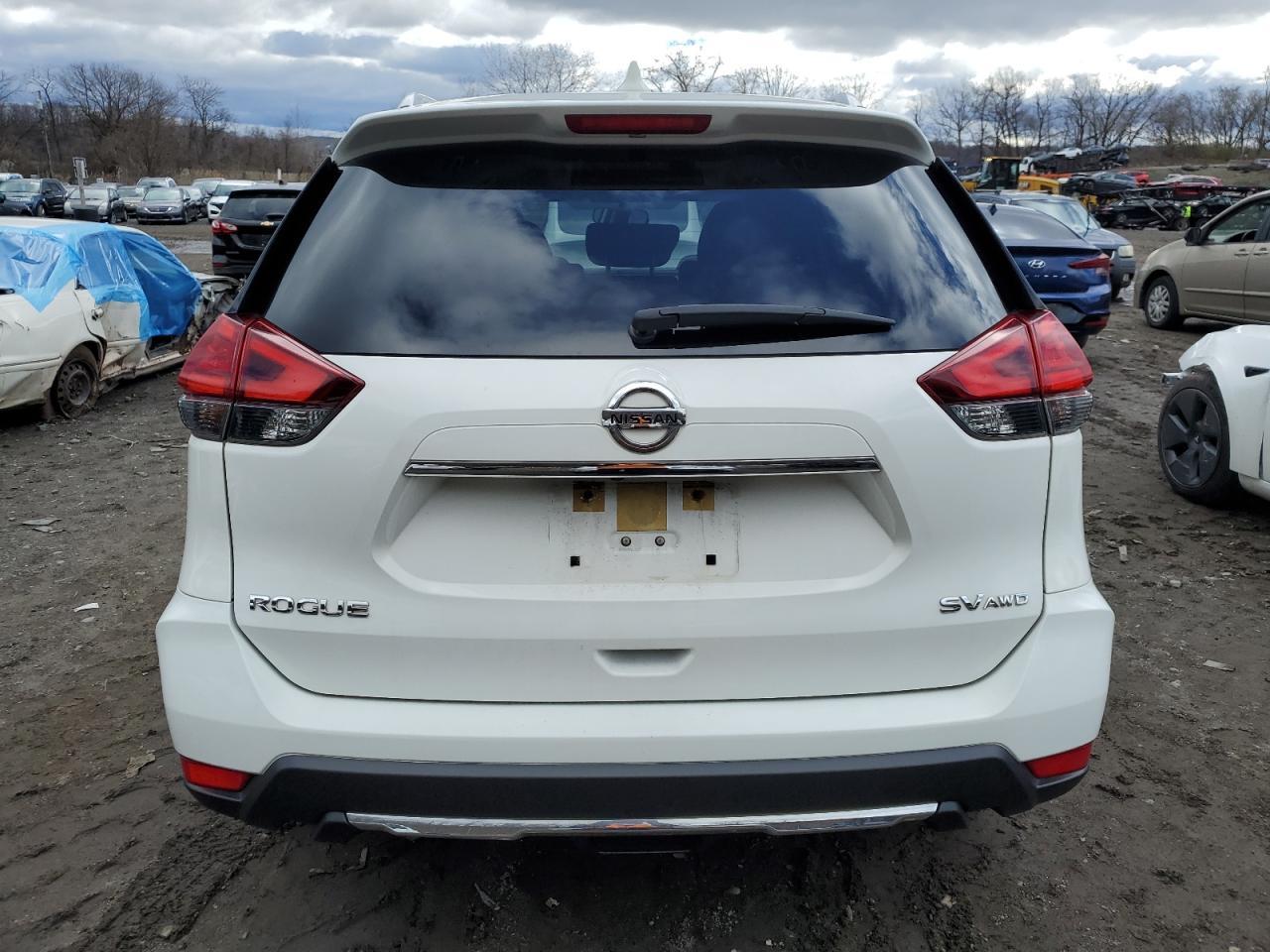 2017 NISSAN ROGUE S - Фото 6