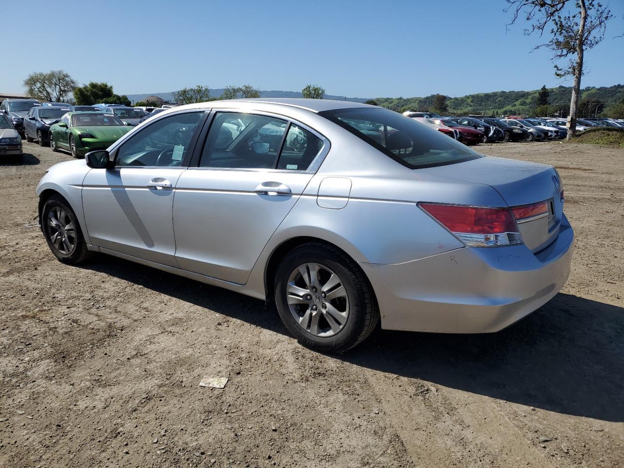 2011 HONDA ACCORD LXP - Image 2
