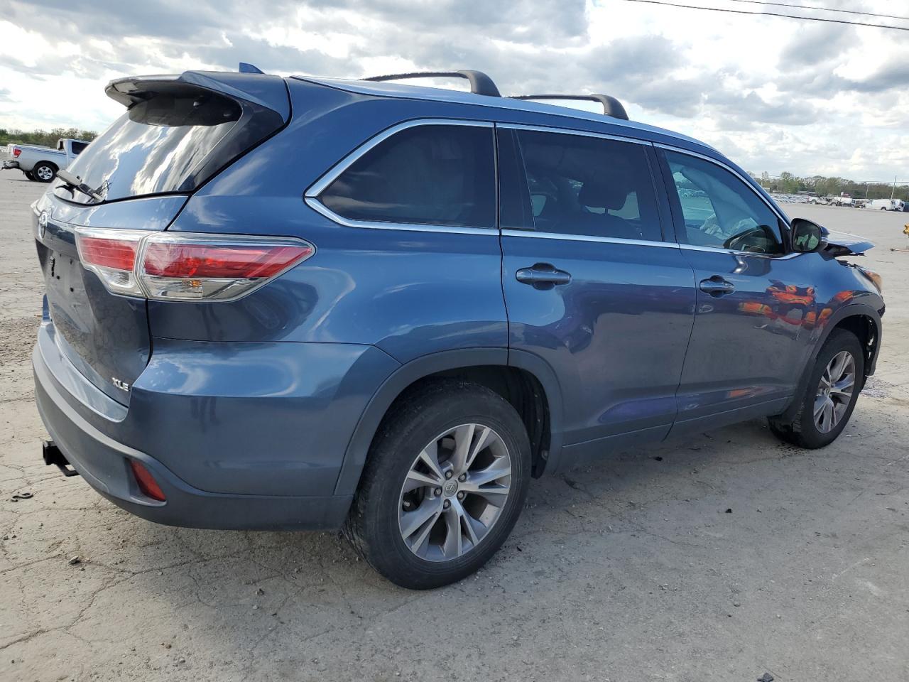 2015 TOYOTA HIGHLANDER - Image 3
