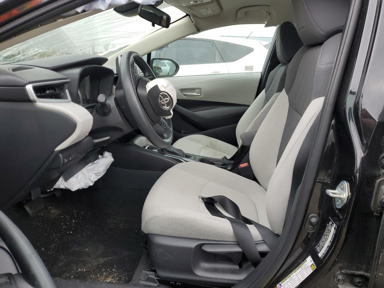 2020 TOYOTA COROLLA LE - Фото 7
