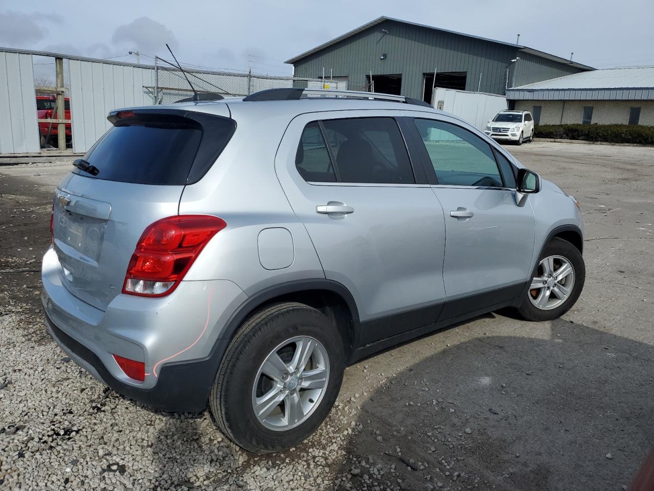 2019 CHEVROLET TRAX 1LT - Фото 3