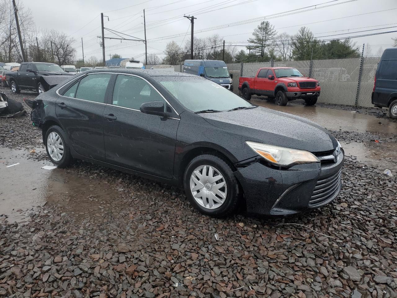 2016 TOYOTA CAMRY LE - Image 4