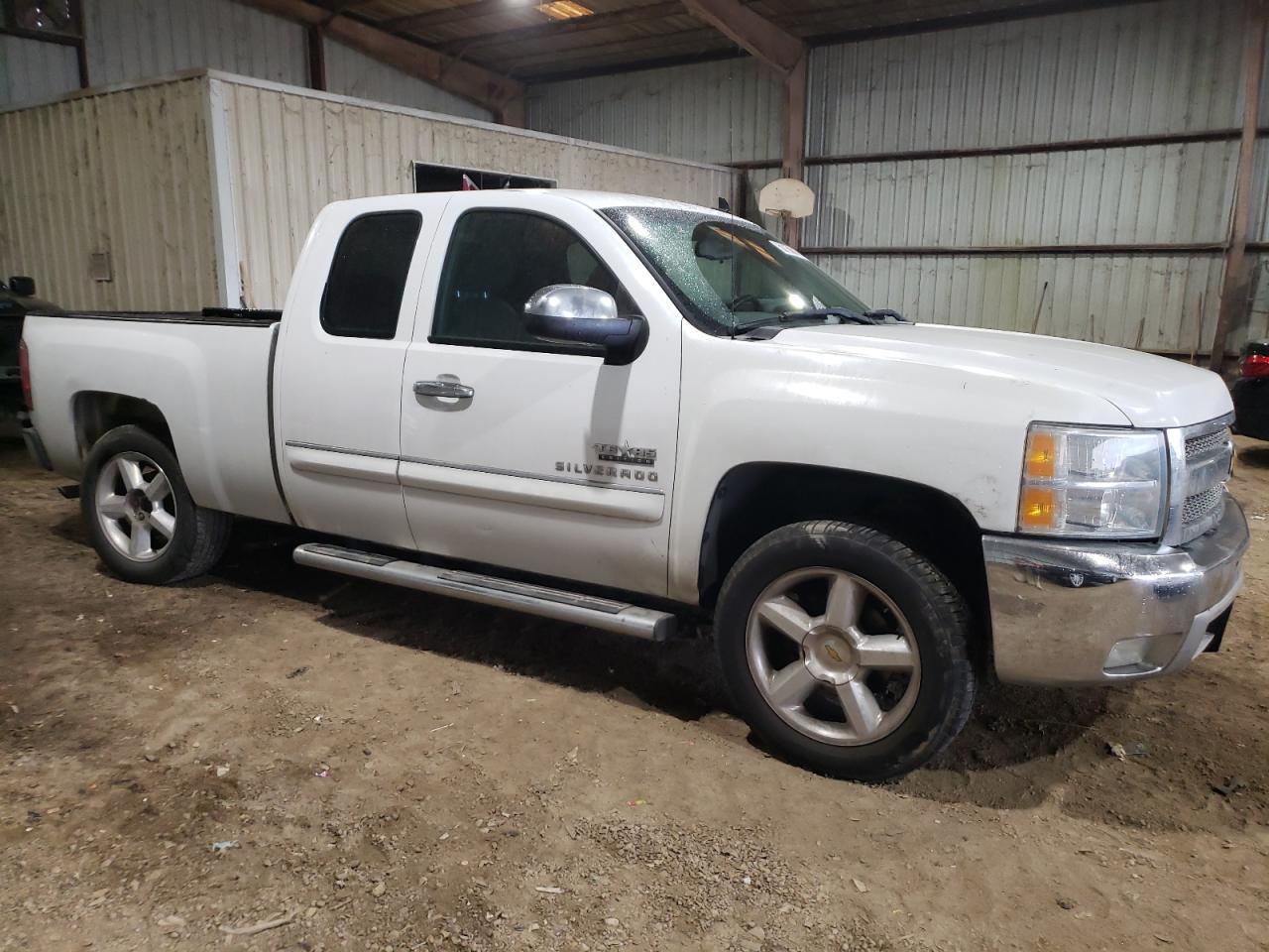 2012 CHEVROLET SILVERADO - Фото 4