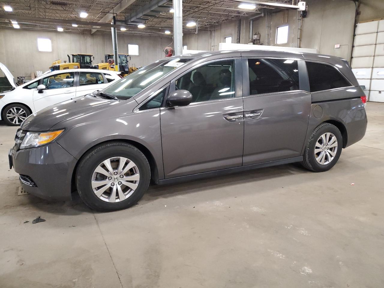 2016 HONDA ODYSSEY SE car image