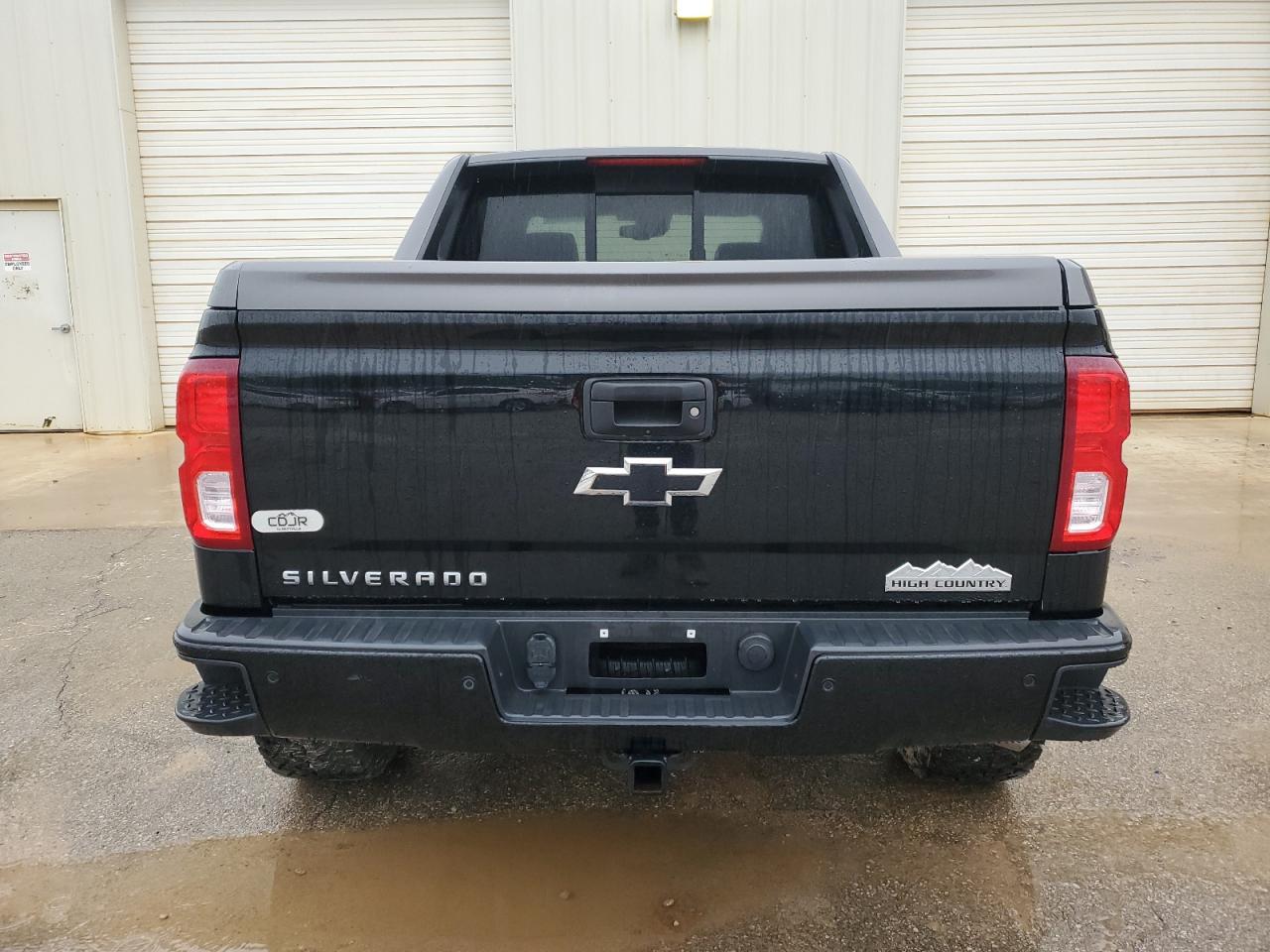 2017 CHEVROLET SILVERADO - Image 6