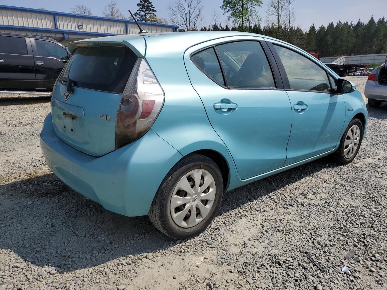 2013 TOYOTA PRIUS C - Image 3