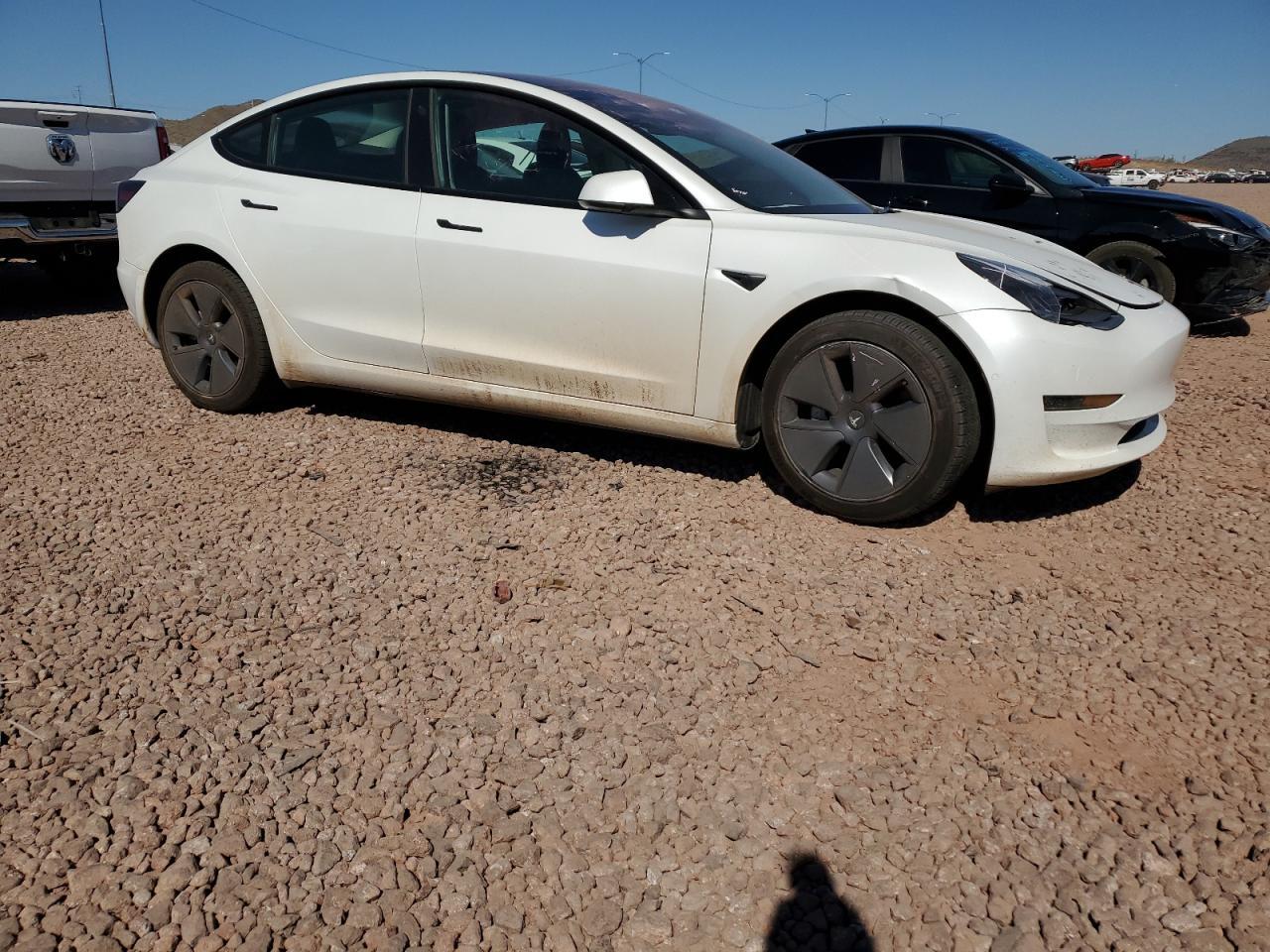 2022 TESLA MODEL 3 - Фото 4