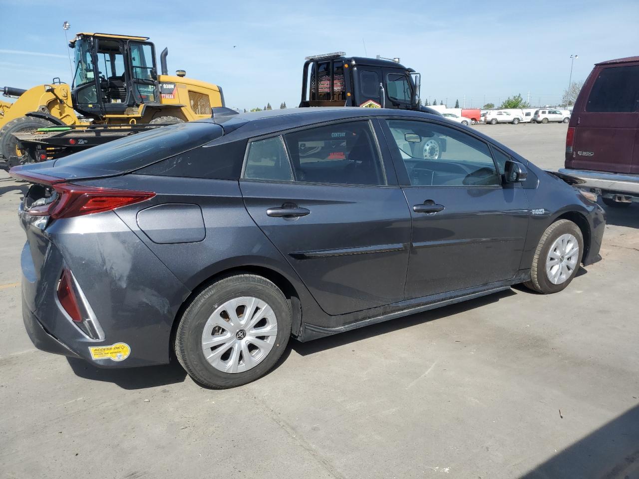 2022 TOYOTA PRIUS PRIM - Image 3