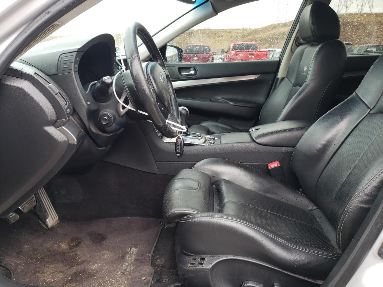 2011 INFINITI G37 - Фото 7