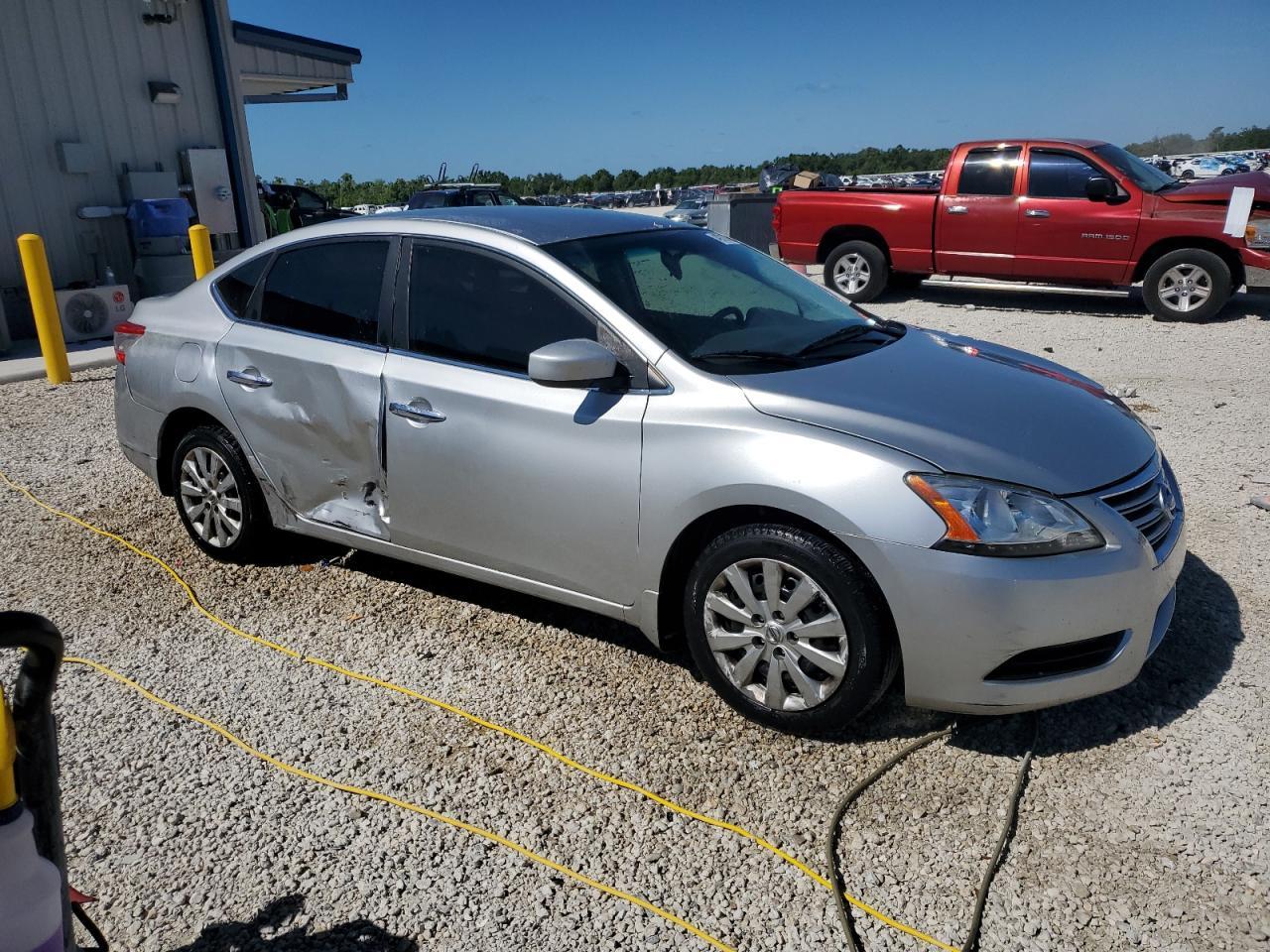 2013 NISSAN SENTRA S - Фото 4