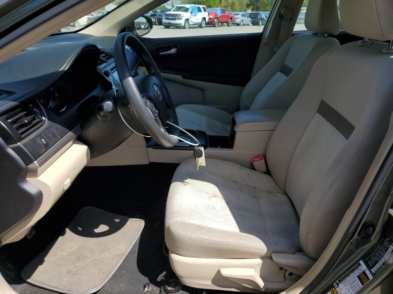 2014 TOYOTA CAMRY L - Image 7