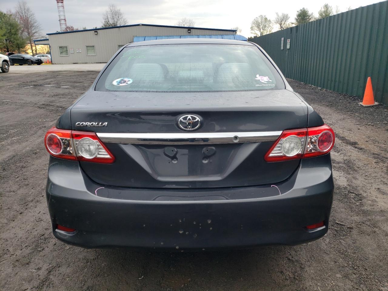 2013 TOYOTA COROLLA BA - Фото 6