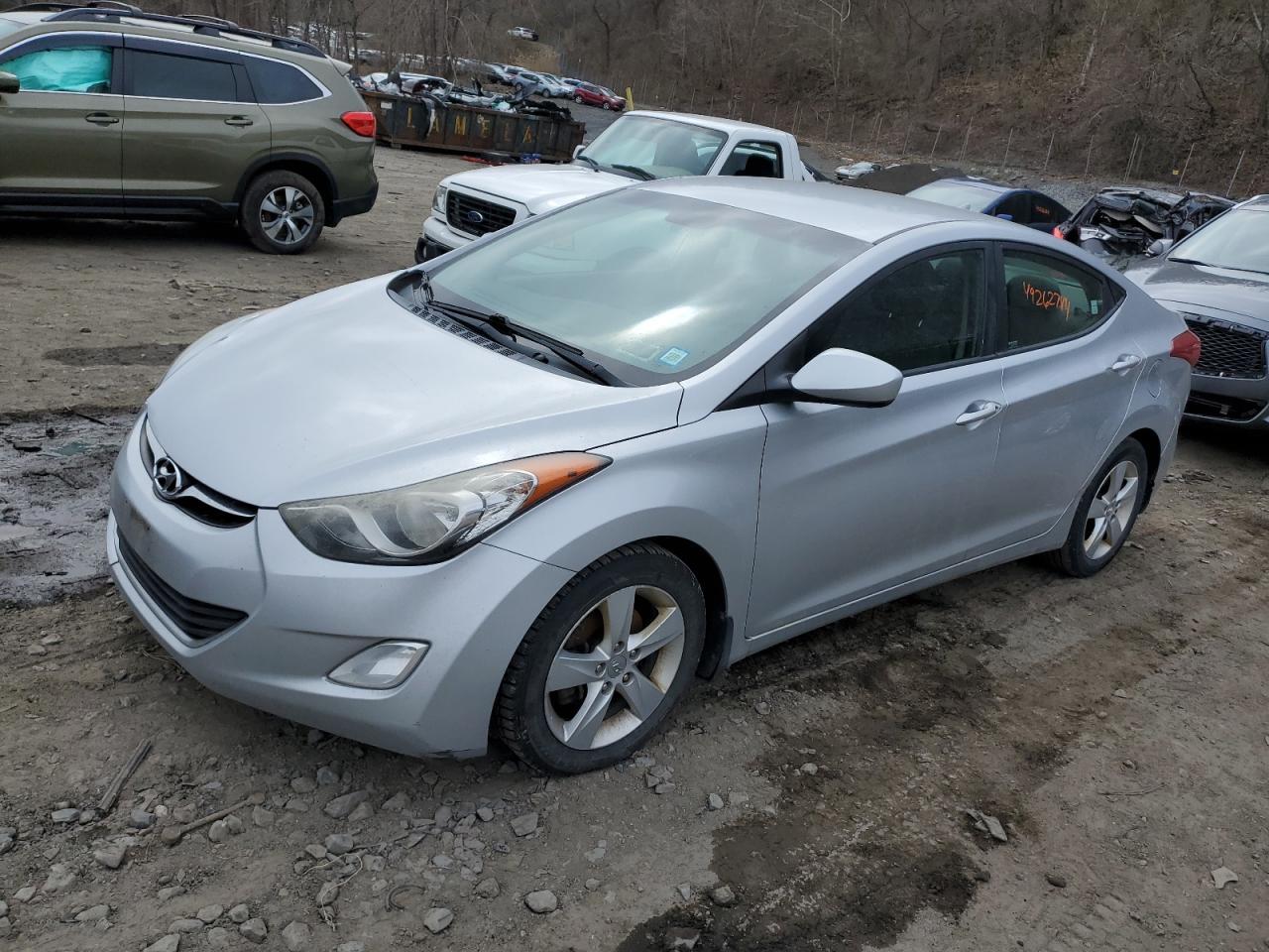 2013 HYUNDAI ELANTRA GL
