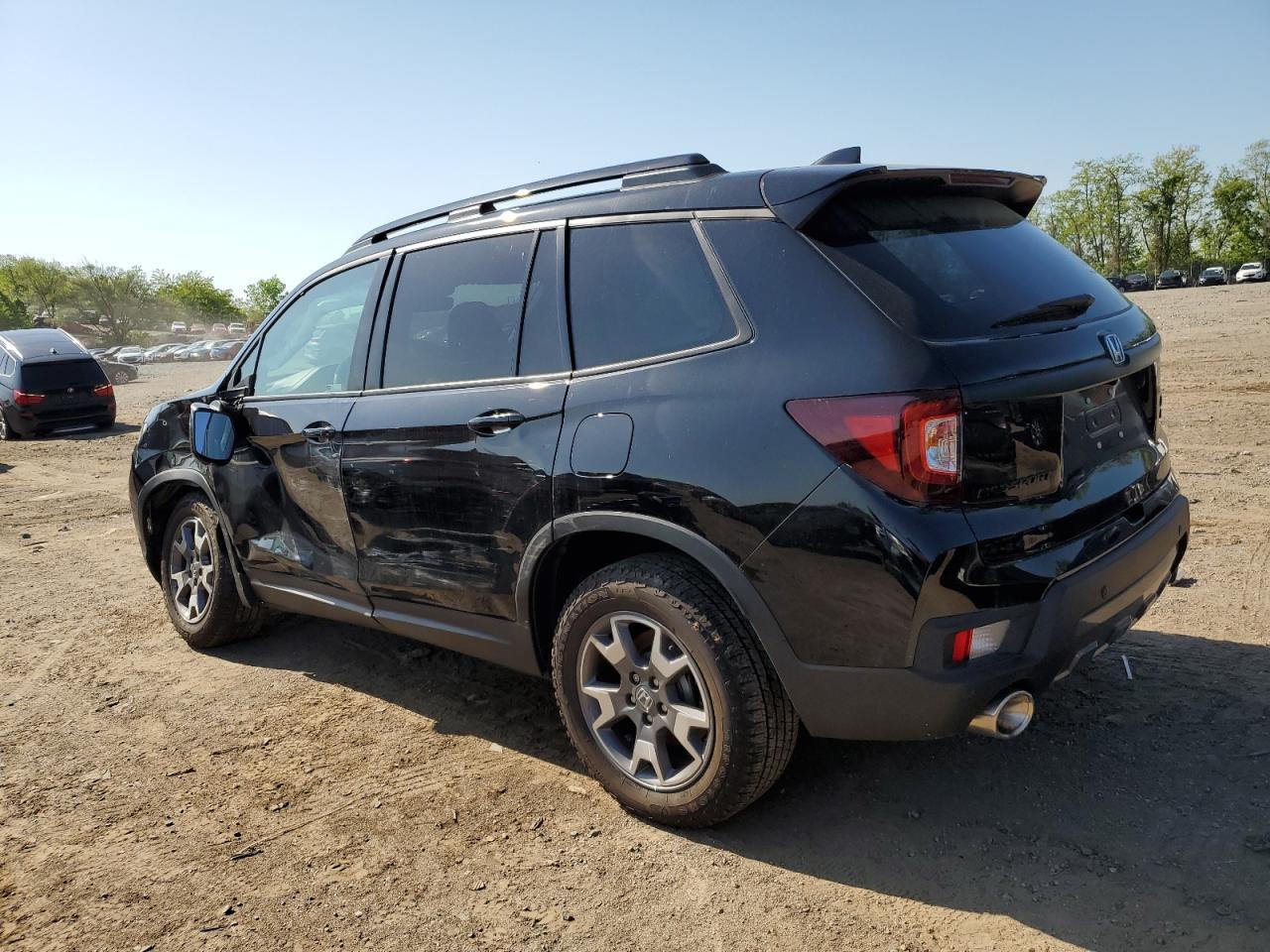 2022 HONDA PASSPORT T - Image 2