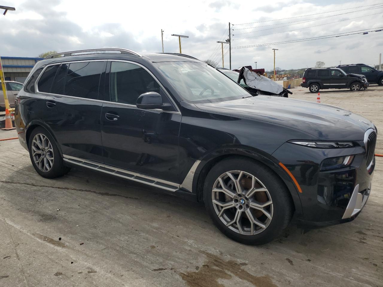 2024 BMW X7 XDRIVE4 - Фото 4