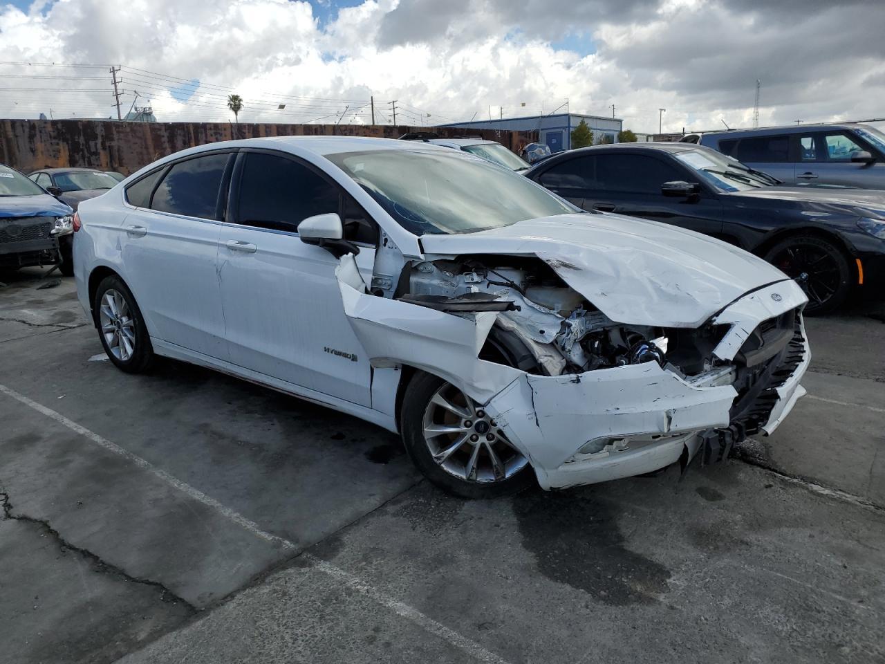 2017 FORD FUSION SE - Фото 4
